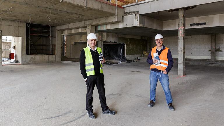 Die Doppelspitze des Mainfranken Theaters: Intendant Markus Trabusch (links) und Geschäftsführender Direktor Dirk Terwey. Die Doppelspitze des Mainfranken Theaters: Intendant Markus Trabusch (links) und Geschäftsführender Direktor Dirk Terwey. 