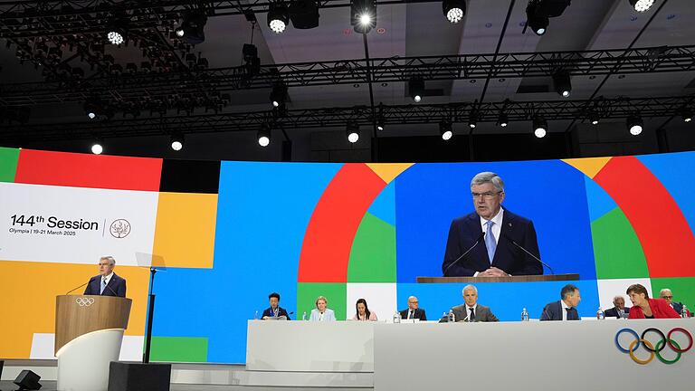 144. Session des Internationalen Olympischen Komitees       -  Thomas Bach wird Ehrenpräsident des IOC.