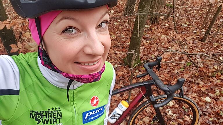 Gut drauf: Carolin Lehrieder Ende November beim Radfahren im Gramschatzer Wald