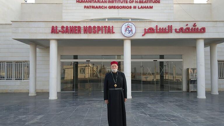 Lutfi Laham, emeritierter Patriarch von Damaskus, hofft auf Spenden, um Erdbebenopfer in dem neuen Krankenhaus versorgen zu können, das er in Syrien auf die Beine gestellt hat.