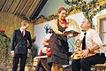 Pustekuchen: Opa Seibold (Fredi Breunig, rechts) will es zum 70.Geburtstag noch mal wissen und begibt sich auf Freiersfüße.