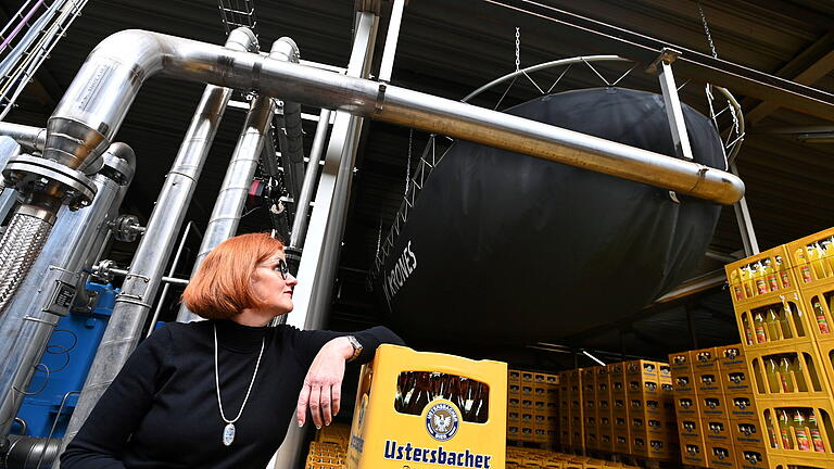 Brauerei Ustersbach / CO2 Gewinnung       -  Die Ustersbach Brauereichefin Stephanie Schmid.