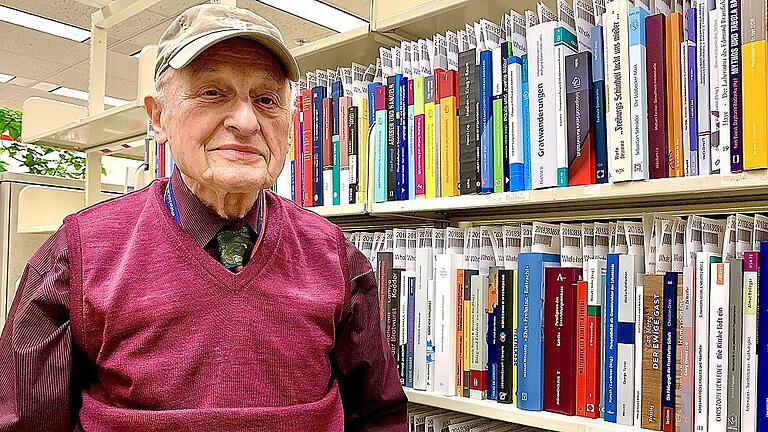 Kurt Maier an seinem Arbeitsplatz in der amerikanischen Kongressbibliothek.Fotos: Karl Doemens