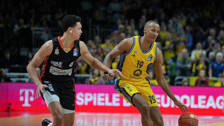 Alba Berlin - ratiopharm Ulm       -  Auch Albas Louis Olinde (r.) steht gerade auf der Ausfallliste.