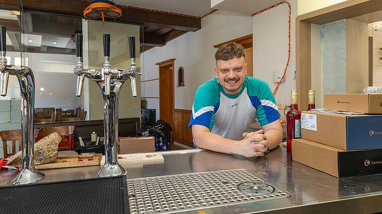 Pascal Reininger ist der Inhaber des neuen Restaurants 'Velvet Waller' in der Bronnbachergasse in Würzburg. Pascal Reininger ist der Inhaber des neuen Restaurants 'Velvet Waller' in der Bronnbachergasse in Würzburg.