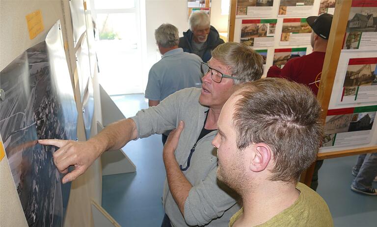 Die Ausstellung von Bildern mit Vergleichen von gestern und heute fand bei den Besuchern großes Interesse.