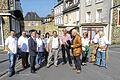 So sieht es also aus in Pont d'Ouilly: Besichtigungstour der Hafenlohrer Delegation in der künftigen Partnergemeinde im normannischen Departement Calvados. Eine wunderschöne Gemeinde mit typischem Ortsbild &ndash; darin waren sich die Fahrtteilnehmer einig.