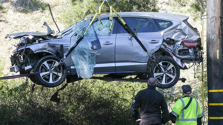 So sah das Auto von Golf-Superstar Tiger Woods nach dessen schwerem Unfall aus.&nbsp;