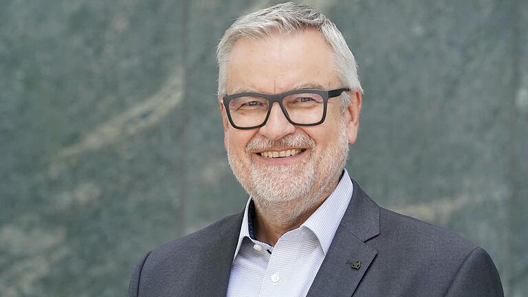 Sieht gestiegenen Kostendruck als Grund dafür, die Abo-Preise der Main-Post zu erhöhen: Geschäftsführer David Brandstätter. Sieht gestiegenen Kostendruck als Grund dafür, die Abo-Preise der Main-Post zu erhöhen: Geschäftsführer David Brandstätter.