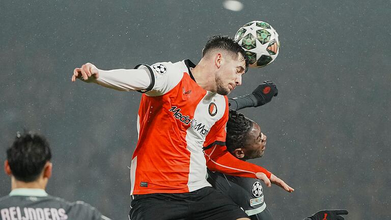 Feyenoord Rotterdam - AC Mailand - Feyenoord Rotterdam um Jakub Moder (l) setzte sich im Playoff-Hinspiel gegen AC Mailand durch Feyenoord Rotterdam - AC Mailand - Feyenoord Rotterdam um Jakub Moder (l) setzte sich im Playoff-Hinspiel gegen AC Mailand durch