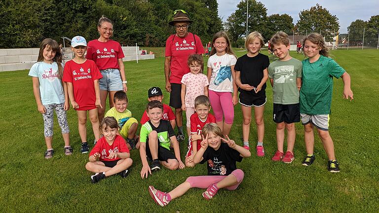Der SC Ostheim veranstaltete für Fünf- bis 15-Jährige ein Ferienprogramm auf dem Schulsportplatz. Der SC Ostheim veranstaltete für Fünf- bis 15-Jährige ein Ferienprogramm auf dem Schulsportplatz.