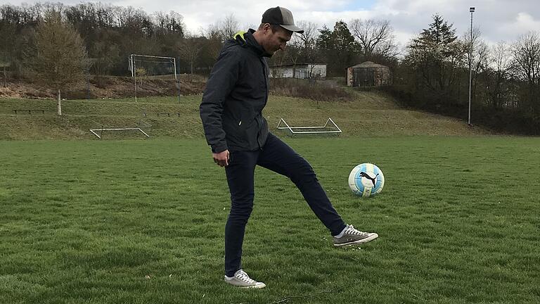 Die SG Prappach/Oberhohenried muss nach ihrem Kreisliga-Verzicht in der kommenden Saison in der A-Klasse antreten. Ob Spielertrainer Alexander Derra dann noch an Bord ist, scheint noch nicht ganz geklärt. Die SG Prappach/Oberhohenried muss nach ihrem Kreisliga-Verzicht in der kommenden Saison in der A-Klasse antreten. Ob Spielertrainer Alexander Derra dann noch an Bord ist, scheint noch nicht ganz geklärt.