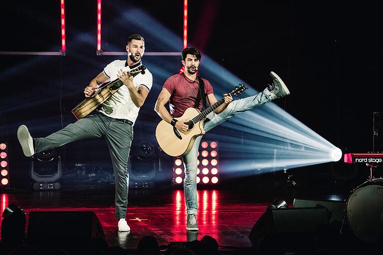 Pizzera & Jaus sind einer der Acts des Rösler Open Airs 2025. Pizzera & Jaus sind einer der Acts des Rösler Open Airs 2025.