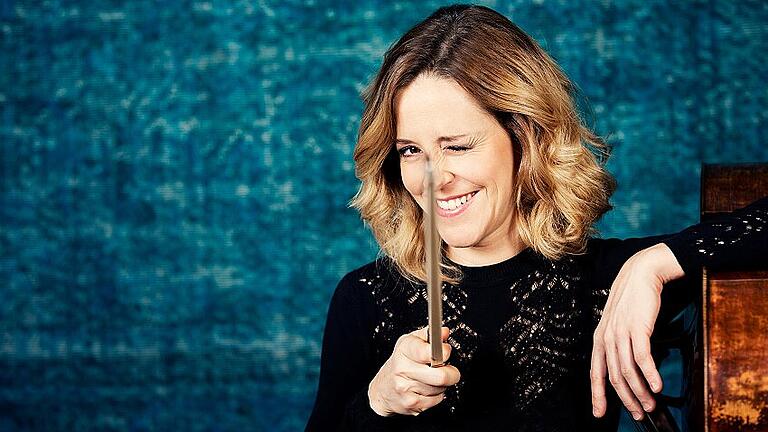 Sol Gabetta, die stets auf der Suche nach Repertoire jenseits des Wohlbekannten ist, besticht mit ihrer Virtuosität am Cello. Sol Gabetta, die stets auf der Suche nach Repertoire jenseits des Wohlbekannten ist, besticht mit ihrer Virtuosität am Cello.