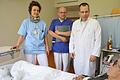 Stroke Unit im Caritas-Krankenhaus Bad Mergentheim (von links): Stationsleitung Susanne Hoffmann mit Oberarzt Dr. Rüdiger Holzapfel und Chefarzt Prof. Dr. Mathias Buttmann.