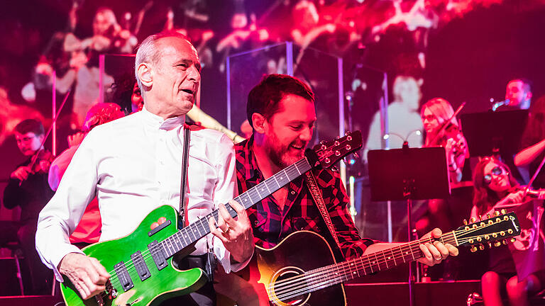 Francis Rossi von 'Status Quo' und Jesse Siebenberg von 'Supertramp' rocken die Bühne