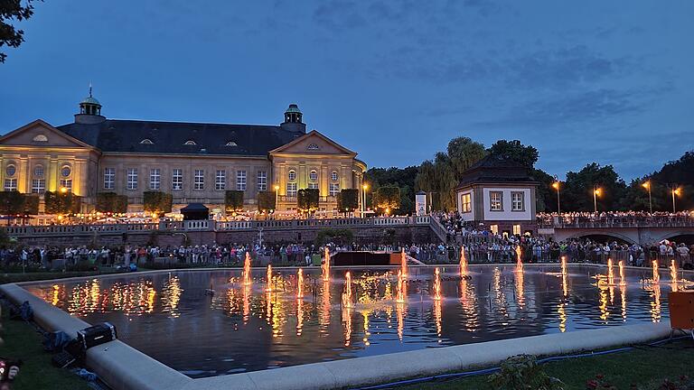 Rakoczy-Illumination am Freitag, 27. Juli 2024 - Kurz vor dem Start der Rakoczy-Illumination am Freitag, 27. Juli 2024 Rakoczy-Illumination am Freitag, 27. Juli 2024 - Kurz vor dem Start der Rakoczy-Illumination am Freitag, 27. Juli 2024