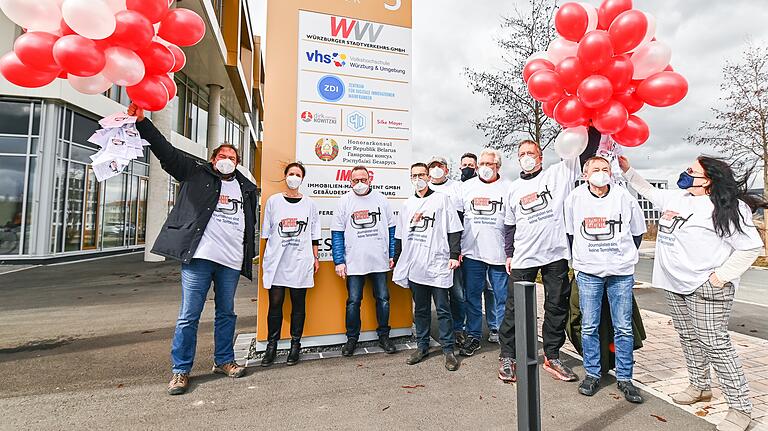 Dieses Bild sei Anlass für die Überprüfung gewesen, sagt die Polizei: Nach der Veröffentlichung in der 'Main-Post' fragte sie bei der Stadt als Versammlungsbehörde nach.&nbsp;