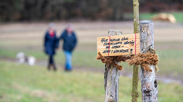 Hündin Mila wurde im Landkreis Rhön-Grabfeld vergiftet: Das Besitzerehepaar Ute und Gerhard Fuchs möchte andere Hundehalter warnen.