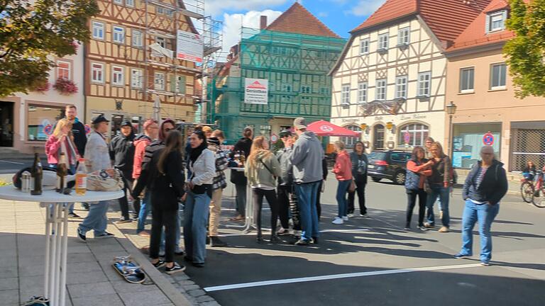 1 Stunde Kultur - Techno am Marktplatz in Münnerstadt. 1 Stunde Kultur - Techno am Marktplatz in Münnerstadt.