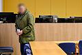 Auf dem Weg zur Anklagebank: Seit Ende Januar steht der ehemalige US-Soldat Tommy M. in Schweinfurt vor Gericht. Laut Staatsanwaltschaft soll er 1978 die damals 18-jährige Cornelia Hümpfer getötet haben.