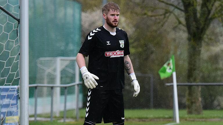 Auf Torwart Justin Reichert (im Bild) muss der TSV Großbardorf am Samstag im Heimspiel gegen den SC Feucht verzichten. Reichert hat sich beim Spiel in Abtswind die Bänder im Sprunggelenk angerissen.