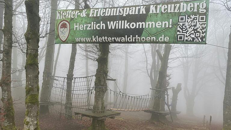 Am Kletter- und Erlebnispark Kreuzberg soll ein WC-Container errichtet werden. Am Kletter- und Erlebnispark Kreuzberg soll ein WC-Container errichtet werden.