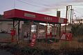 Verlassene Tankstelle im Sperrgebiet – die Getränkeautomaten haben noch Strom.&nbsp;