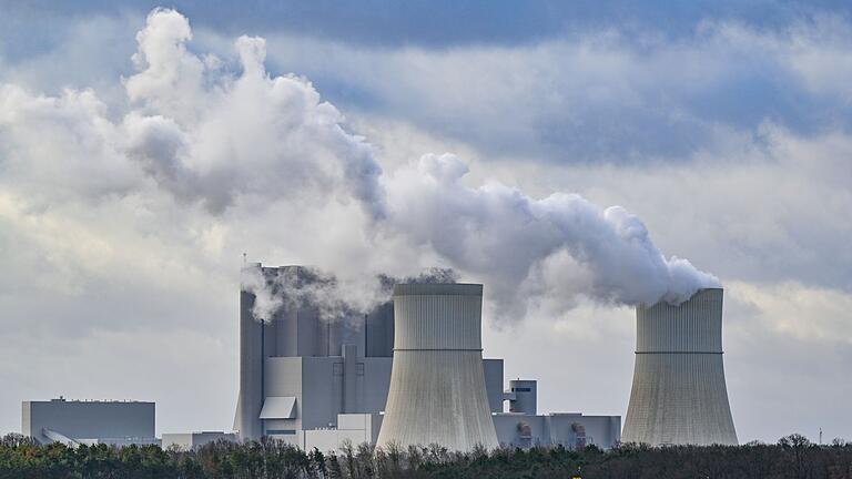 Braunkohlekraftwerk Schwarze Pumpe.jpeg       -  Das Braunkohlekraftwerk Schwarze Pumpe der Lausitz Energie Bergbau AG (LEAG) im Landkreis Spree-Neiße.