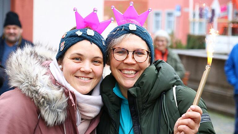 Auch Caroline Gambichler und Carina Lohmann machten am Montag die Stadt unsicher. Auch Caroline Gambichler und Carina Lohmann machten am Montag die Stadt unsicher. 
