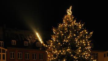 Sie lieben Weihnachtsmärkte: Die amerikanische Familie Sekutera &ndash; Ben, Abby, Lucas, Josh, Chad und Maria (von links) &ndash; kennt die Region und ihre Bräuche vermutlich besser als manch Einheimischer.