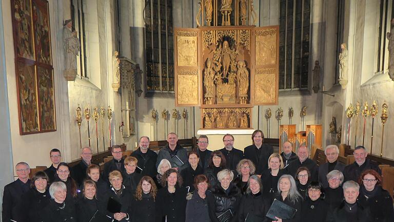 Das Ensemble Vokal Münnerstadt in der Münnerstädter Stadtpfarrkirche. Peter Rottmann - Das Ensemble Vokal Münnerstadt in der Münnerstädter Stadtpfarrkirche. Peter Rottmann Das Ensemble Vokal Münnerstadt in der Münnerstädter Stadtpfarrkirche. Peter Rottmann - Das Ensemble Vokal Münnerstadt in der Münnerstädter Stadtpfarrkirche. Peter Rottmann