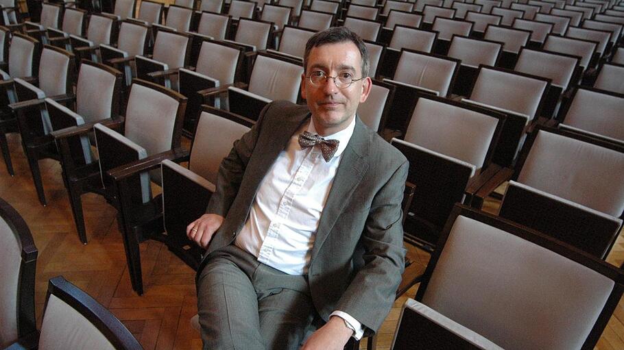 Der Kissinger Sommer 2021 ist Tilman Schlömps letzter als Intendant. Seine Nachfolge will die Stadt in den nächsten Tagen ausschreiben.  Foto: Archiv Siegfried Farkas       -  Der Kissinger Sommer 2021 ist Tilman Schlömps letzter als Intendant. Seine Nachfolge will die Stadt in den nächsten Tagen ausschreiben.  Foto: Archiv Siegfried Farkas