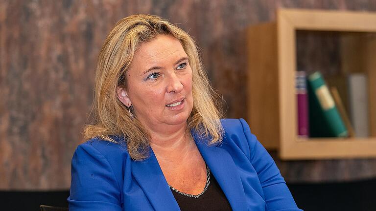 Bayerns Verkehrsministerin Kerstin Schreyer beim Redaktionsgespräch: Wie will sie den öffentlichen Nachverkehr und die Innenstädte nach Corona stärken?