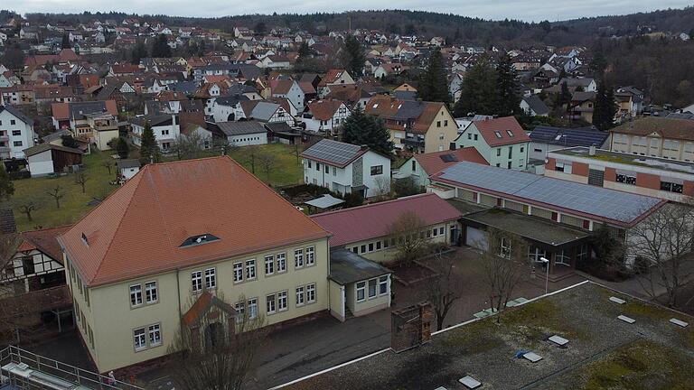 Die Henneberg-Grundschule platzt angesichts steigender Schülerzahlen aus allen Nähten.&nbsp;