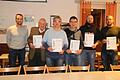 Stellvertretender Vorsitzender Öffentlichkeitsarbeit Martin Rügemer (von links) ehrte Harald Krimmer (30), Bernhard Franz (40), Thomas Doschko (40), Stefan Strömel (30) und Florian Marx (30). Foto: H. Ruppert       -  Stellvertretender Vorsitzender Öffentlichkeitsarbeit Martin Rügemer (von links) ehrte Harald Krimmer (30), Bernhard Franz (40), Thomas Doschko (40), Stefan Strömel (30) und Florian Marx (30). Foto: H. Ruppert