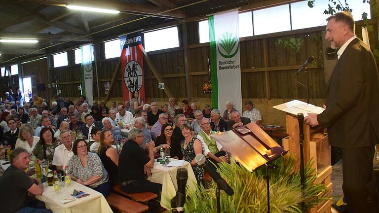 BBV-Präsident Günther Felßner sprach beim Bauerntag in Gnodstadt. BBV-Präsident Günther Felßner sprach beim Bauerntag in Gnodstadt.