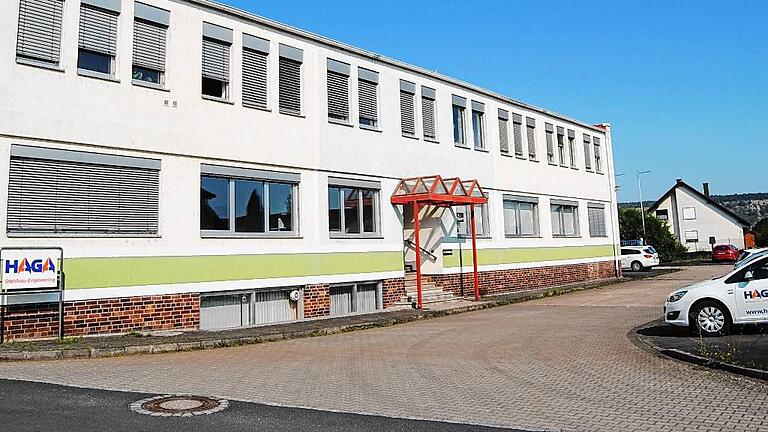 Produktionsauflagen: Haga lackiert in Fuchsstadt keine großen Stahlträger mehr.WOLFGANG DÜNNEBIER Produktionsauflagen: Haga lackiert in Fuchsstadt keine großen Stahlträger mehr.WOLFGANG DÜNNEBIER