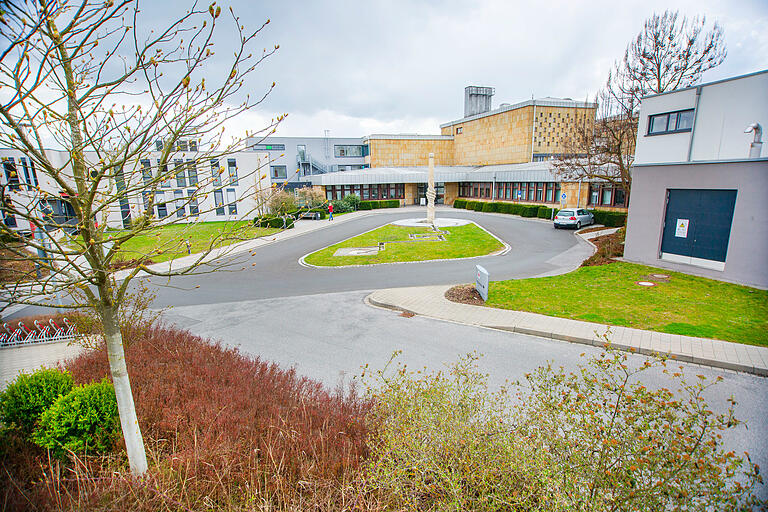 Voraussichtlich acht Millionen Euro müssen der Landkreis Haßberge und seine Kommunen heuer für das Betriebskostendefizit der Haßberg-Kliniken aufbringen. (Archivfoto) Voraussichtlich acht Millionen Euro müssen der Landkreis Haßberge und seine Kommunen heuer für das Betriebskostendefizit der Haßberg-Kliniken aufbringen. (Archivfoto)
