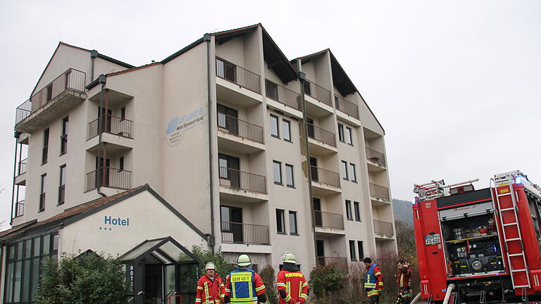 Brand im ehemaligen Hotel Atlantis in Gemünden