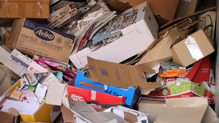 Der Marktpreis für Altpapier ist im Keller. Bei einer Sammlung über das Landratsamt gibt es in diesem Monat nur noch 22,50 Euro pro Tonne. Der Marktpreis für Altpapier ist im Keller. Bei einer Sammlung über das Landratsamt gibt es in diesem Monat nur noch 22,50 Euro pro Tonne.