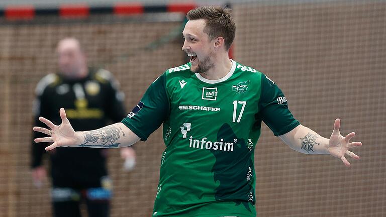 Auf Kapitän Patrick Schmidt und die DJK Rimpar Wölfe wartet in der 2. Handball-Bundesliga ein attraktives Auftaktprogramm in der Saison 2022/23. Auf Kapitän Patrick Schmidt und die DJK Rimpar Wölfe wartet in der 2. Handball-Bundesliga ein attraktives Auftaktprogramm in der Saison 2022/23.
