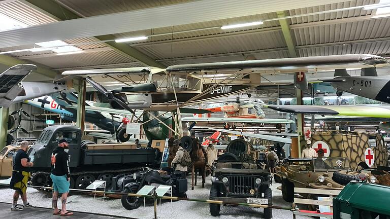 Blick auf einen kleinen Teil der Ausstellung. Blick auf einen kleinen Teil der Ausstellung.