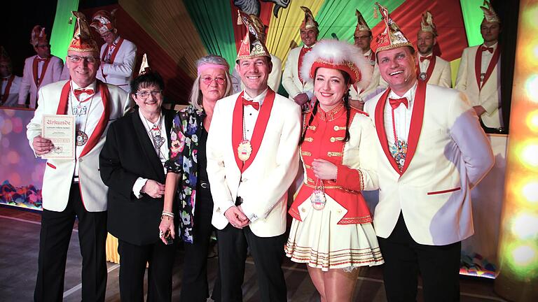 Norbert Bodenbach, Angelika Arnold (FVF), Marion Amend, Daniel Väthröder, Lena Rückert und Maik Ulrich-Schildge (1. Sitzungspräsident). Norbert Bodenbach, Angelika Arnold (FVF), Marion Amend, Daniel Väthröder, Lena Rückert und Maik Ulrich-Schildge (1. Sitzungspräsident).