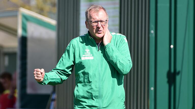 Frustriert war Trainer Klaus Seufert (Archivbild) nach der 1:6-Niederlage des TSV Großbardorf II im Nachholspiel gegen den FC 06 Bad Kissingen.