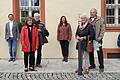 Im Bild (von links):  Leiterin Volkshochschule Cornelia Kröber, Bürgermeister Thorsten Wozniak, Verena und Rudolf Fischer (ehemalige Außenstellenleitungen Grafenrheinfeld), Petra Johanni (Außenstellenleitung Röthlein), Henriette und Klaus Braum (ehemalige Außenstellenleitungen Heidenfeld), Angelika Götz (neue Außenstellenleitung Heidenfeld) und das Kind Iseyas Götz.