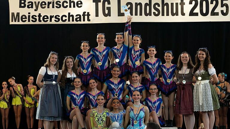 Ganz oben auf dem Treppchen: Die „Muskatzinchen“ vom JTSC Dettelbach haben es geschafft und sich gleich zwei Bayerische Meistertitel geholt.