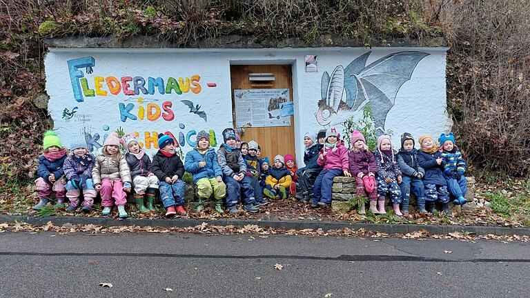Die Fledermauskinder aus Kirchaich. Die Fledermauskinder aus Kirchaich.