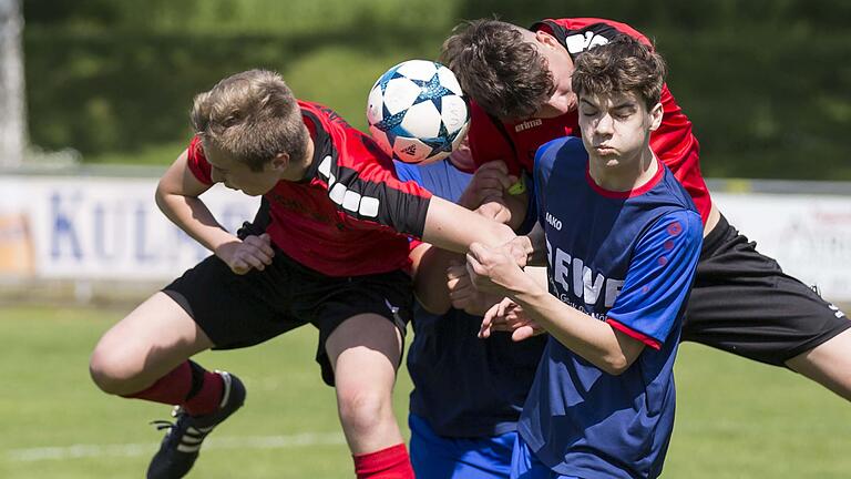 Müssen sich gewaltig reinhängen: Die Haßfuter Nachwuchsklicker (in rot Bastian Heim und Fabio Schneider). Müssen sich gewaltig reinhängen: Die Haßfuter Nachwuchsklicker (in rot Bastian Heim und Fabio Schneider).