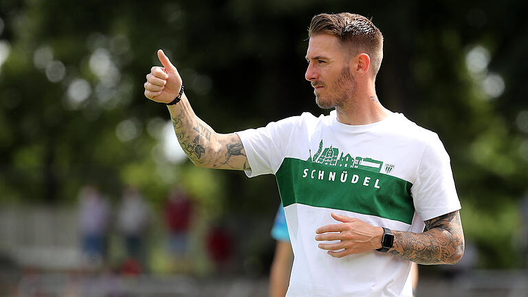 Trainer Tobias Strobl hofft auf einen Heimsieg seines FC 05 Schweinfurt gegen den SV Heimstetten.